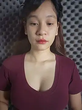 Snapshot of -Hicici- chatting on August 2, 11:02 pm -Hicici- online show from August 2, 11:02 pm