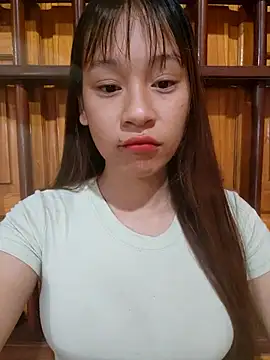 Snapshot of -Hicici- chatting on July 9, 11:48 pm -Hicici- online show from July 9, 11:48 pm