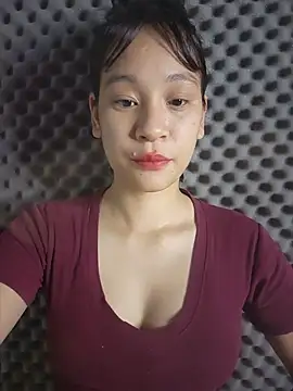 Snapshot of -Hicici- chatting on August 5, 12:26 am -Hicici- online show from August 5, 12:26 am
