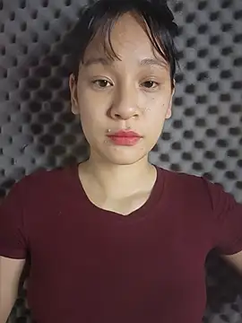Snapshot of -Hicici- chatting on August 4, 9:47 am -Hicici- online show from August 4, 9:47 am
