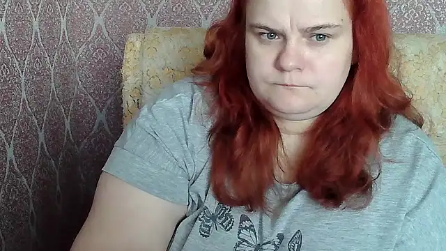 DollyGersonn online show from April 14, 5:34 am