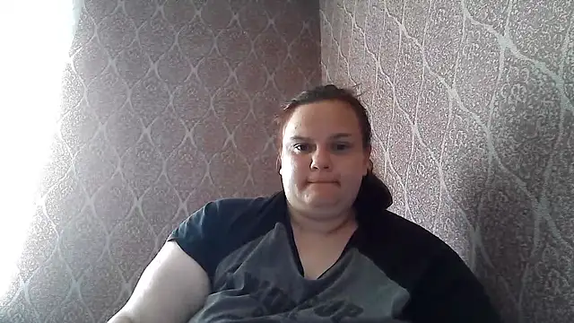 DollyGersonn online show from July 6, 5:25 am