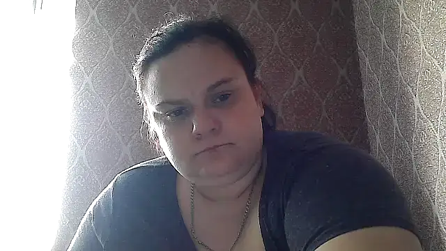 DollyGersonn online show from June 17, 5:40 am