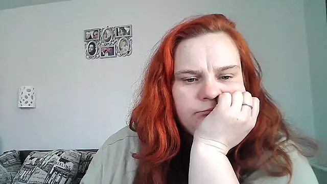 DollyGersonn online show from April 22, 1:29 pm