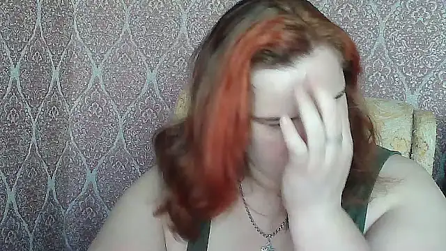 DollyGersonn online show from March 15, 5:47 am