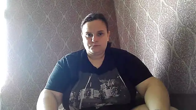 DollyGersonn online show from June 22, 6:10 am
