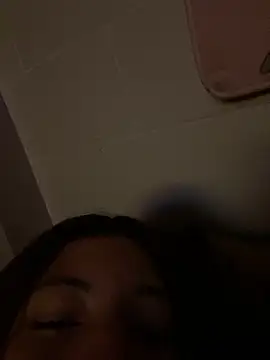 SlushyAcrylic online show from March 10, 7:01 am