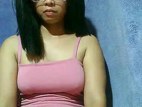 SAM SMILE XOXO online show from May 4, 12:41 pm