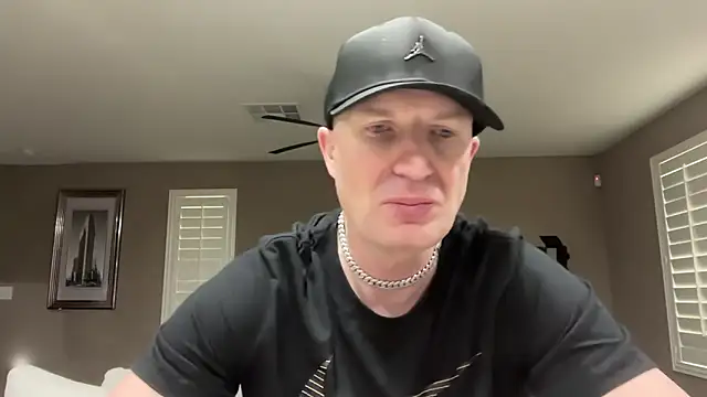 Naughty Ken Barbie-69 online show from April 12, 10:57 pm