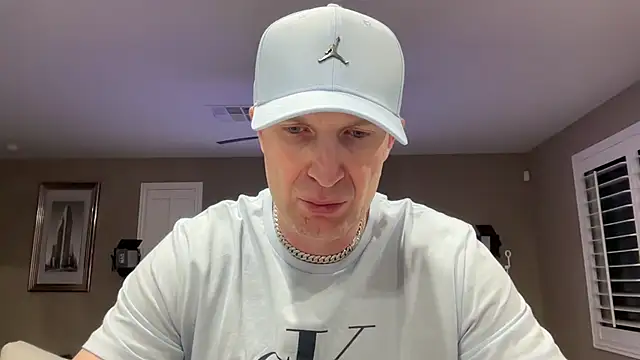 Naughty Ken Barbie-69 online show from April 8, 4:03 am