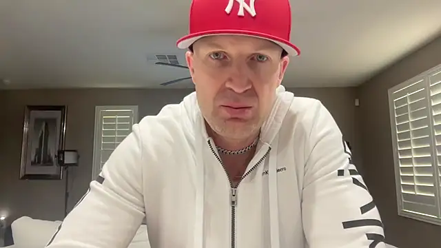 Naughty Ken Barbie-69 online show from March 30, 10:00 pm