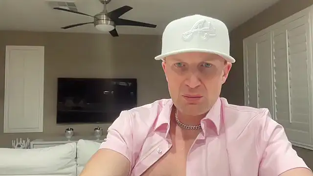 Naughty Ken Barbie-69 online show from April 2, 10:11 am