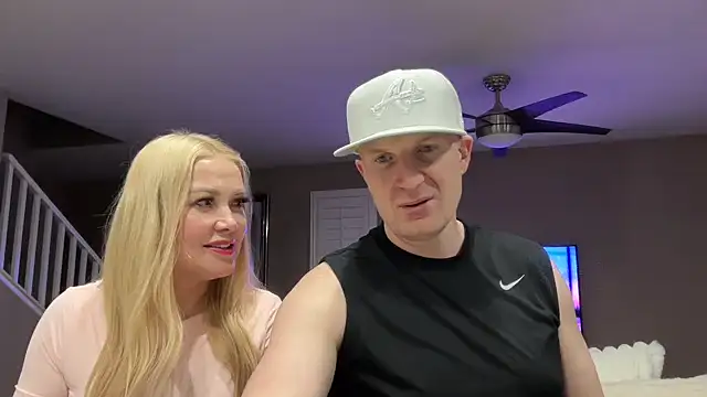 Naughty Ken Barbie-69 online show from April 22, 10:22 am