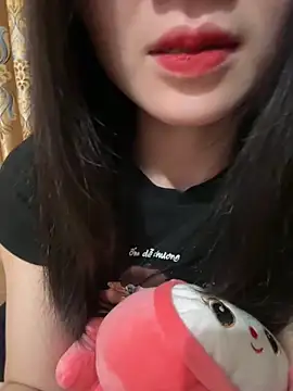 Cum-withyou online show from May 11, 2:40 pm