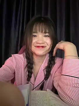 Cum-withyou online show from April 11, 7:45 am