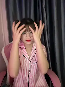 Cum-withyou online show from April 19, 8:59 am