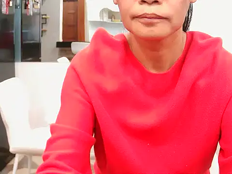 sexiesteyess online show from April 10, 11:45 pm