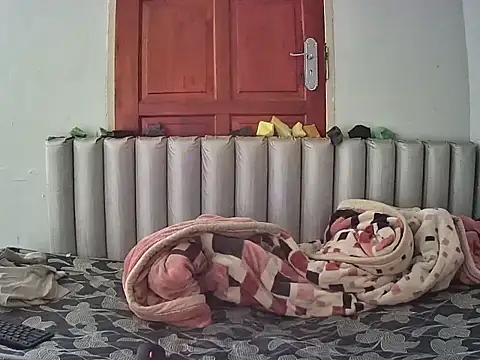 JoycyQueen online show from March 27, 8:59 am