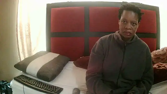 JoycyQueen online show from June 19, 11:16 am