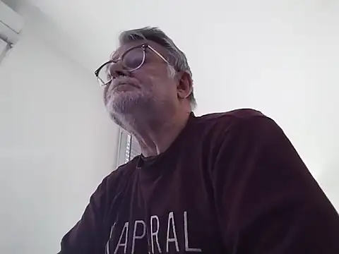 oura online show from May 21, 6:33 am