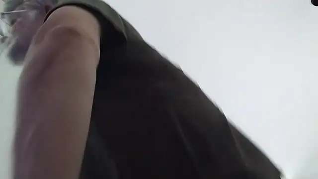 oura online show from May 26, 6:44 am