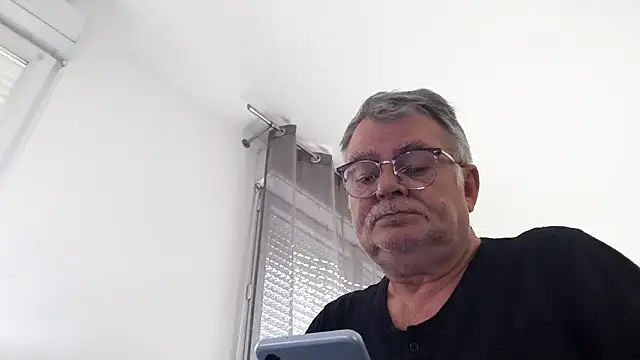 oura online show from April 24, 6:37 am