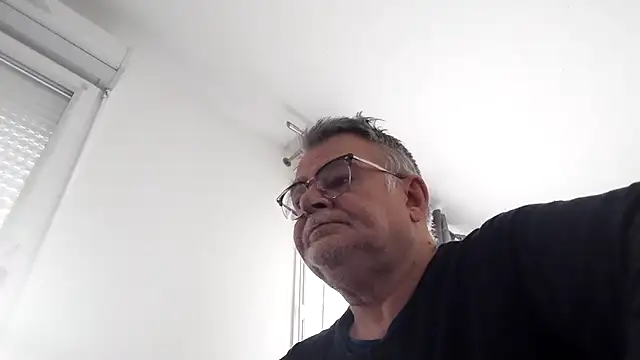 oura online show from April 12, 6:27 am