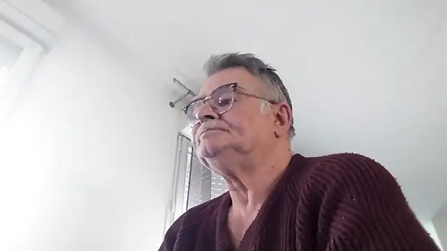 oura online show from April 22, 5:47 am