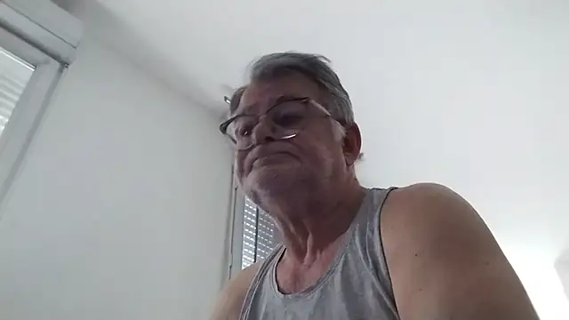 oura online show from May 15, 7:06 am