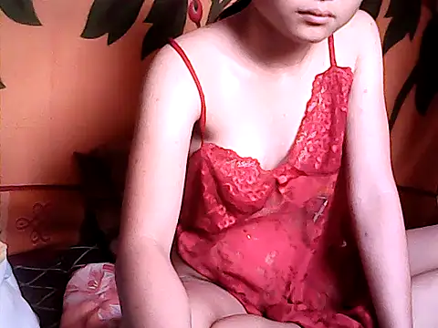 Snapshot of Yummy_Donna chatting on May 23, 6:45 am Yummy Donna online show from May 23, 6:45 am