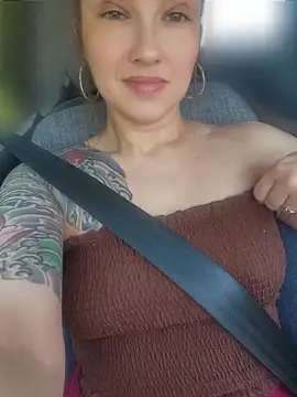 NicolePearl online show from June 20, 6:13 pm