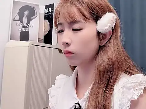 Snapshot of amy-666666 chatting on March 15, 2:18 am amy-666666 online show from March 15, 2:18 am