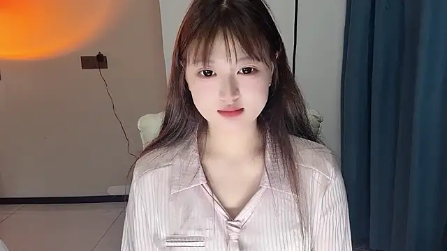 winnie-ww online show from April 20, 1:35 pm