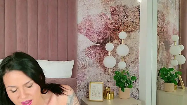 AnneRey online show from March 19, 6:30 pm