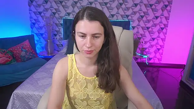 LittleJulii online show from June 2, 1:00 pm