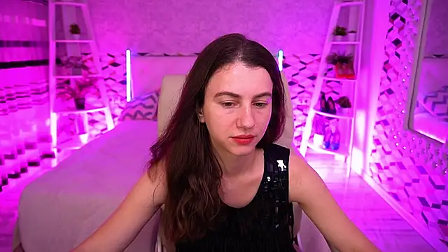 LittleJulii online show from June 10, 7:37 pm