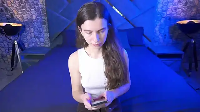 LittleJulii online show from March 23, 3:56 pm