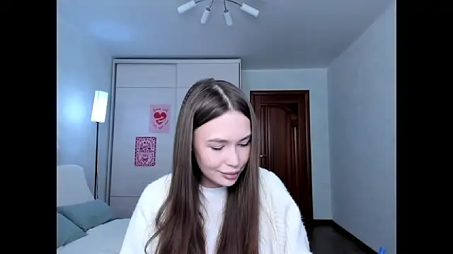 kittiangel00 online show from April 10, 4:41 am