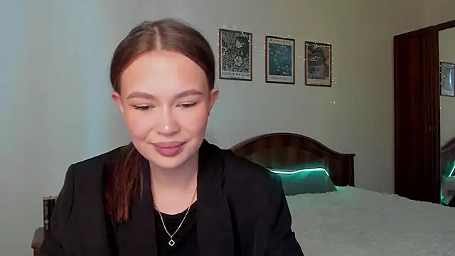 kittiangel00 online show from March 20, 9:21 am