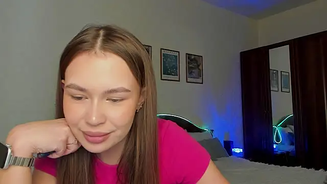 kittiangel00 online show from March 24, 4:23 am