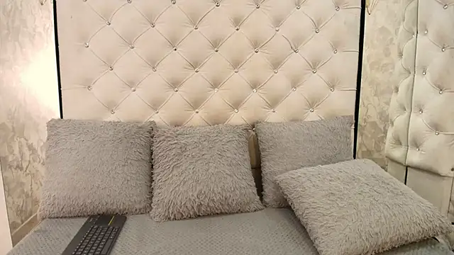 LadyMiax online show from July 8, 4:02 am