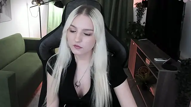 ViolaMore online show from March 23, 8:36 am