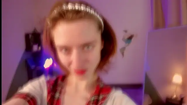 Pretty Victoria online show from May 23, 6:01 am