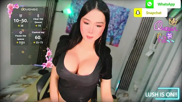 xBigSurpriseLorainex online show from May 28, 2:56 pm