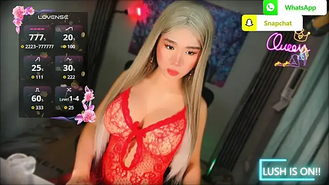 xBigSurpriseLorainex online show from May 15, 5:00 pm