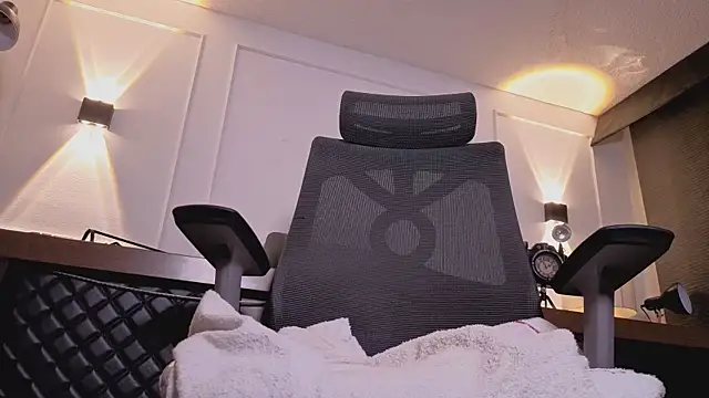 megan vg online show from April 9, 6:19 am