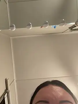 Dirty Davina online show from March 10, 1:04 pm