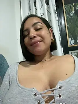 Kira33  online show from April 2, 12:23 pm