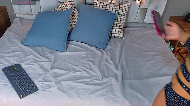 Meganlove   online show from March 26, 2:54 am