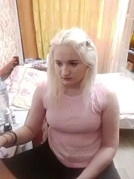 Snapshot of LizaMiller chatting on March 11, 1:27 pm LizaMiller online show from March 11, 1:27 pm